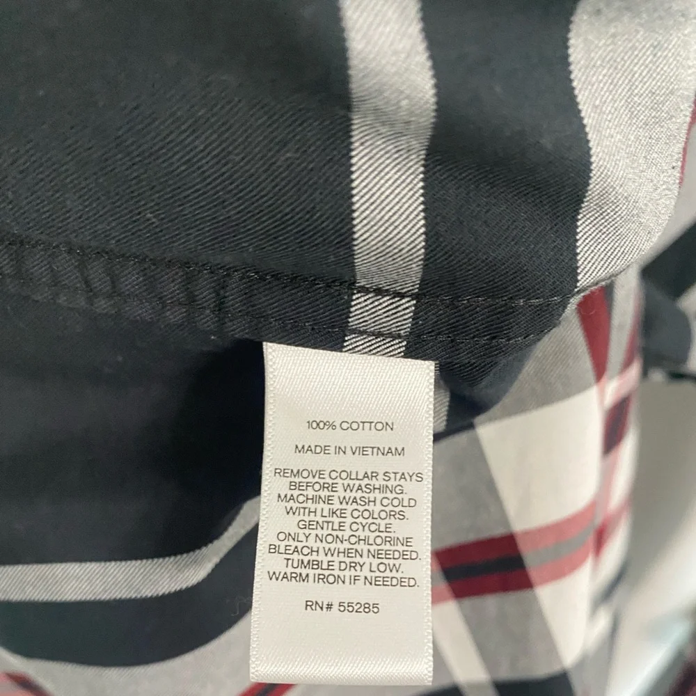 Express button down - Picture 3 of 3